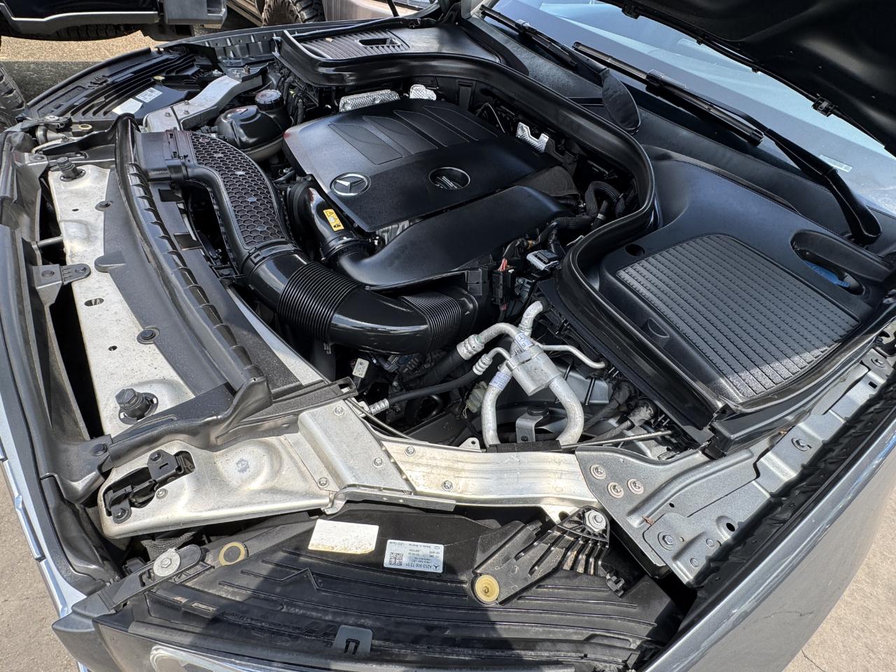 Mercedes-Benz GLC  2020