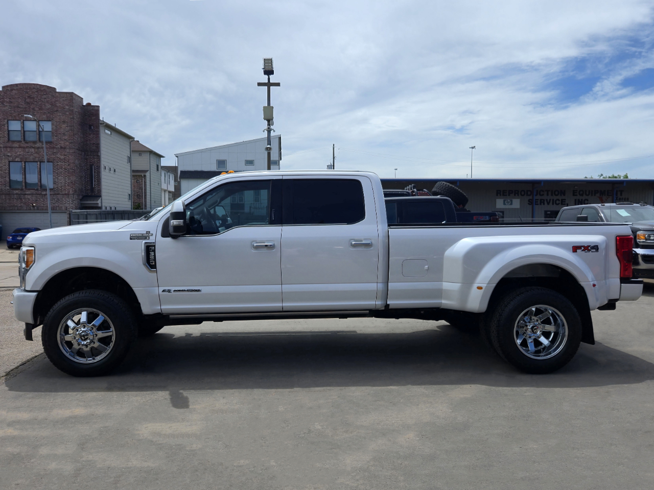 Ford Super Duty F-350 DRW  2018