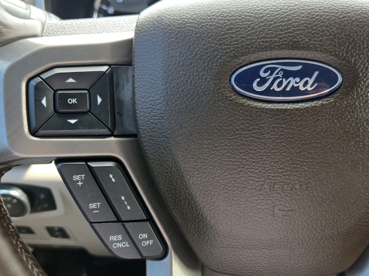 Ford Super Duty F-350 DRW  2018