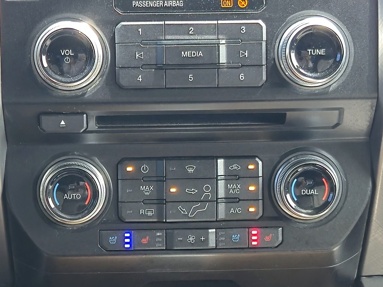 Ford Super Duty F-350 DRW  2018