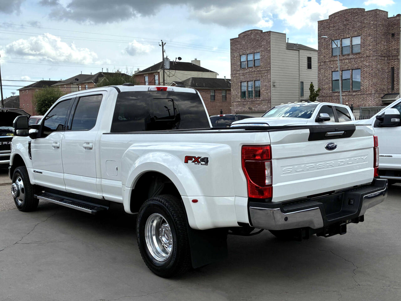 2020 Ford F-350 Lariat photo 3