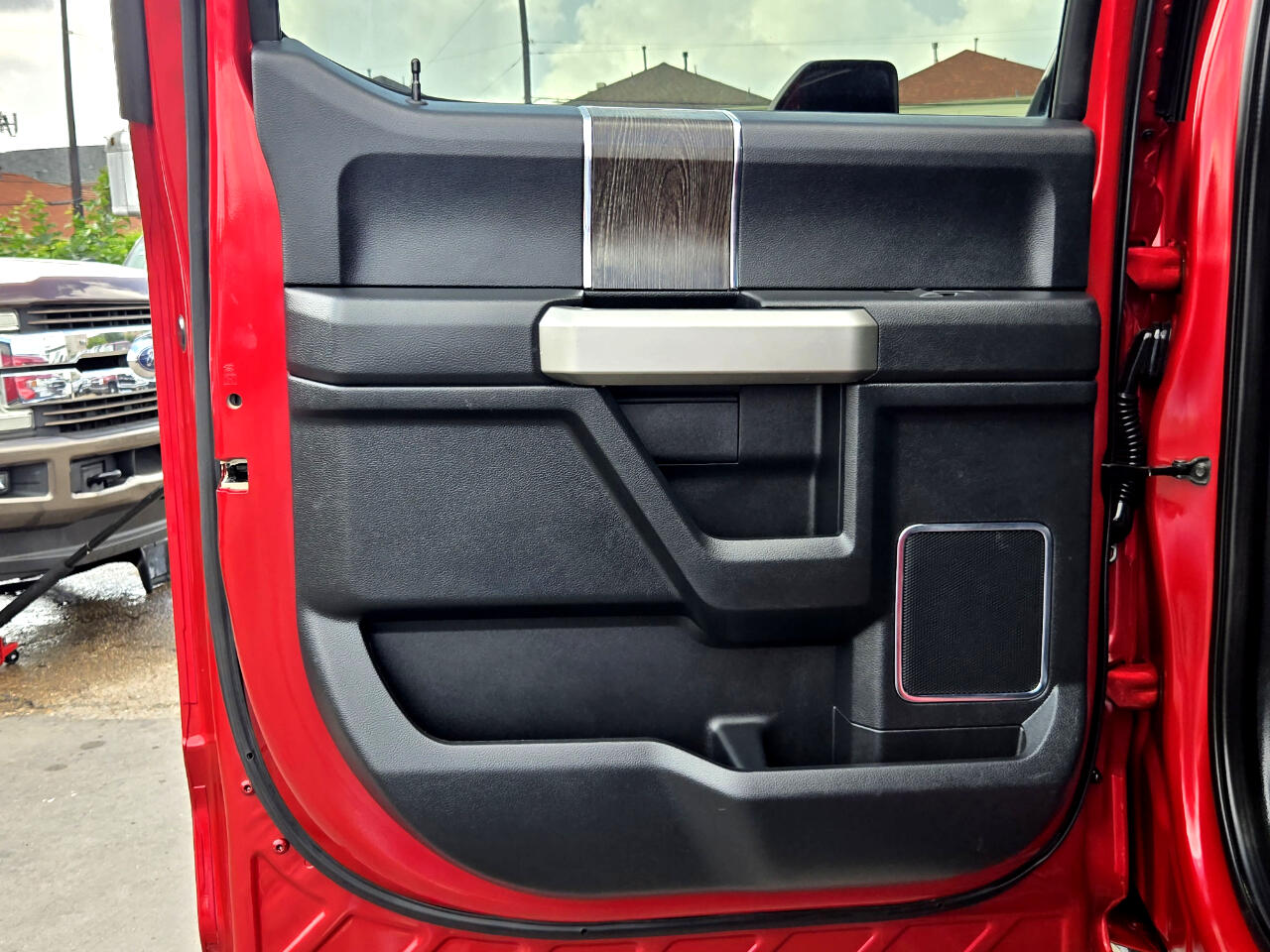 2021 Ford F-350 Lariat photo 9