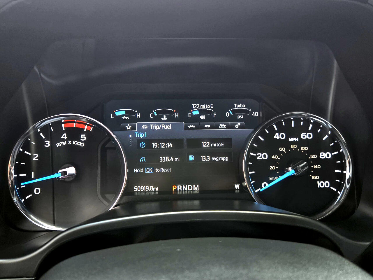 2021 Ford F-350 Lariat photo 22