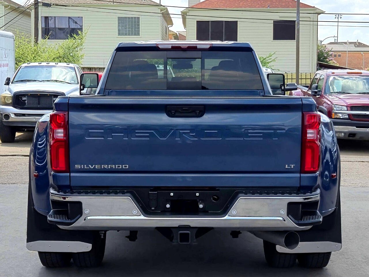 2024 Chevrolet Silverado 3500HD LT photo 3