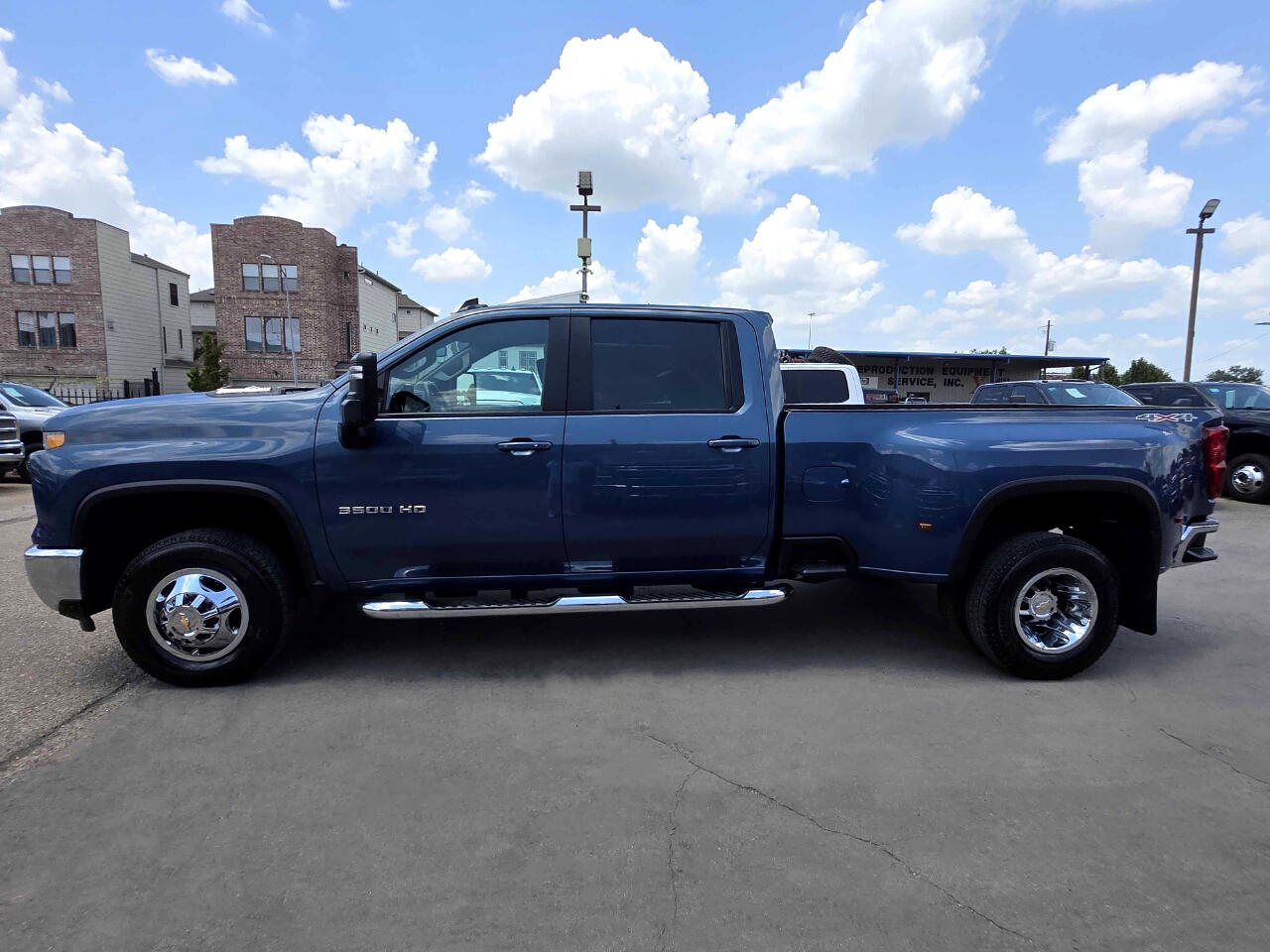 2024 Chevrolet Silverado 3500HD LT photo 5