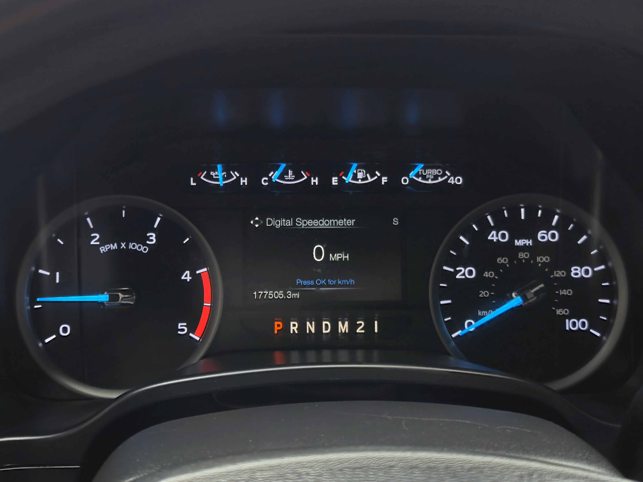 2017 Ford F-350 XLT photo 25