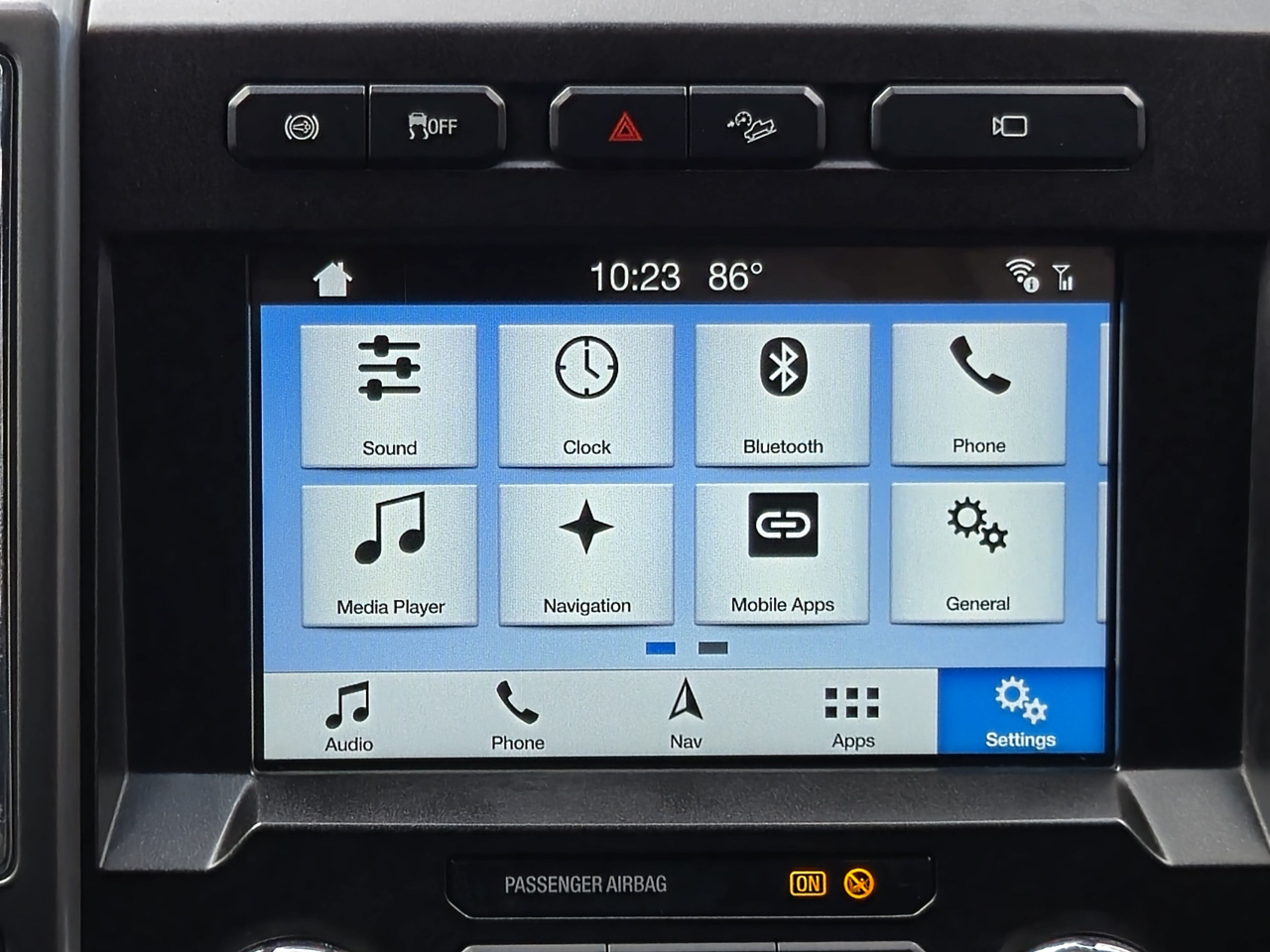 2017 Ford F-350 XLT photo 32