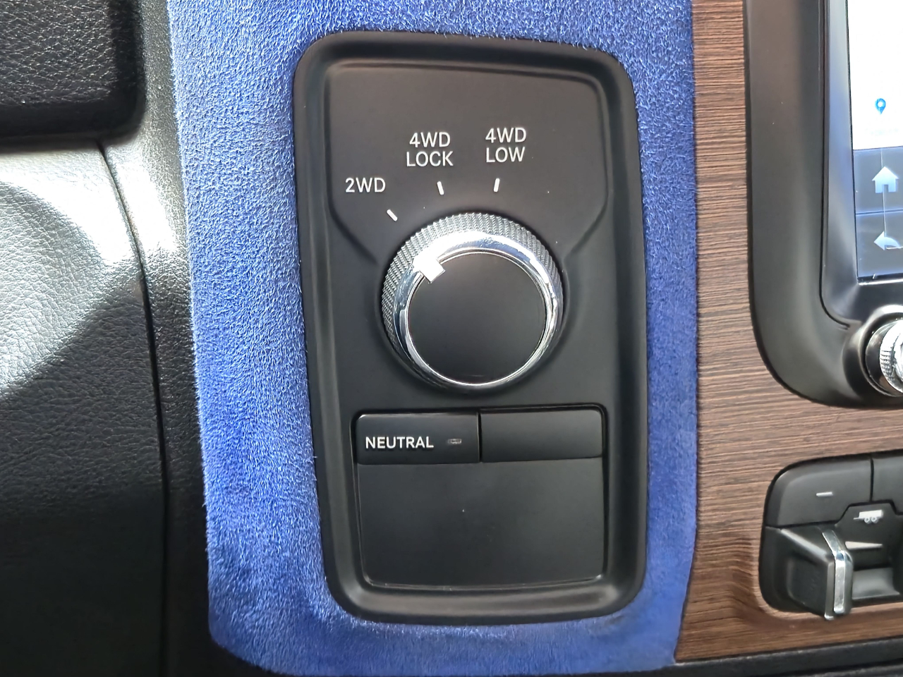 2015 Ram 2500 Laramie photo 26