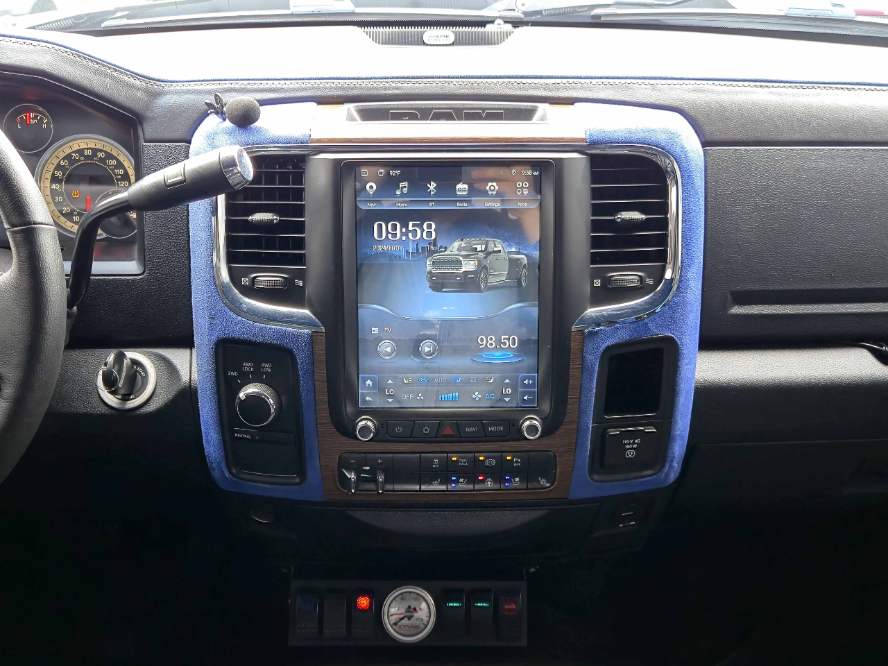 2015 Ram 2500 Laramie photo 30