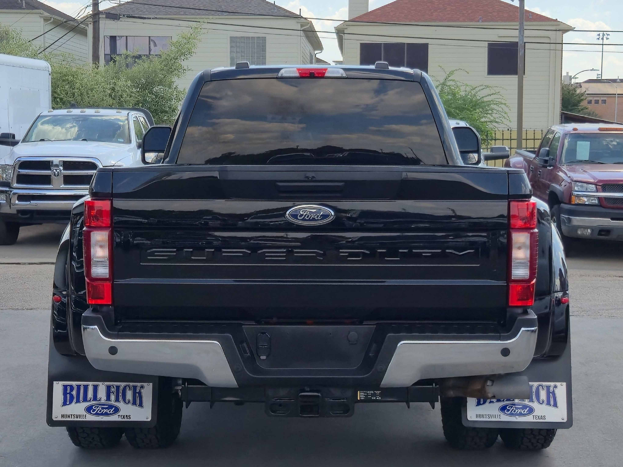 2022 Ford F-350 XLT photo 3
