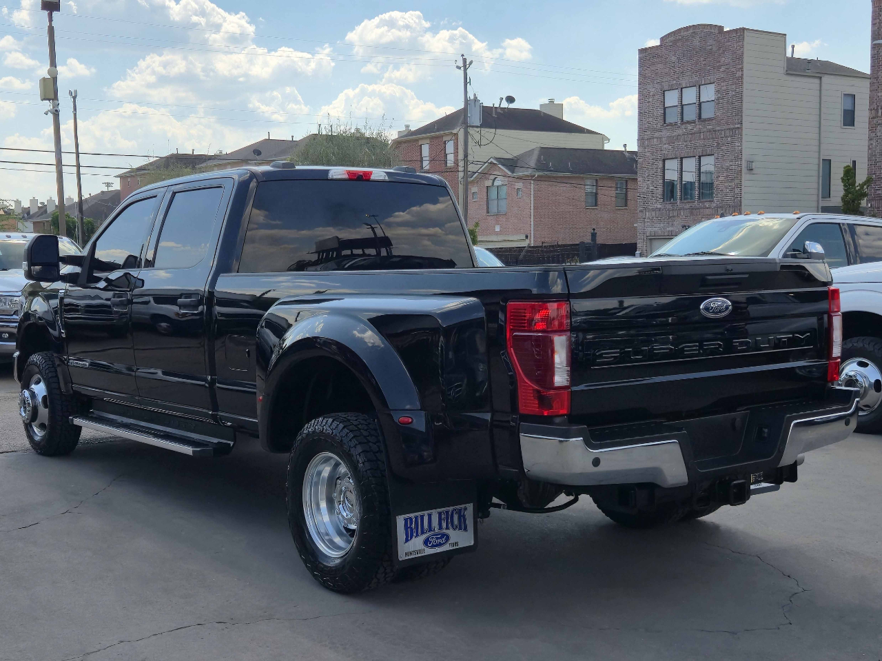 2022 Ford F-350 XLT photo 4