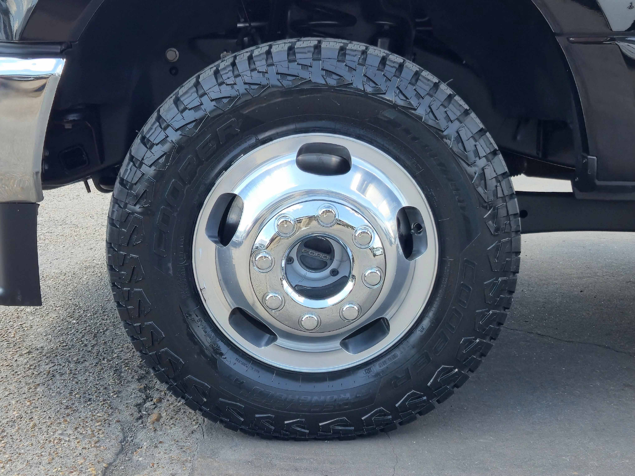 2022 Ford F-350 XLT photo 34