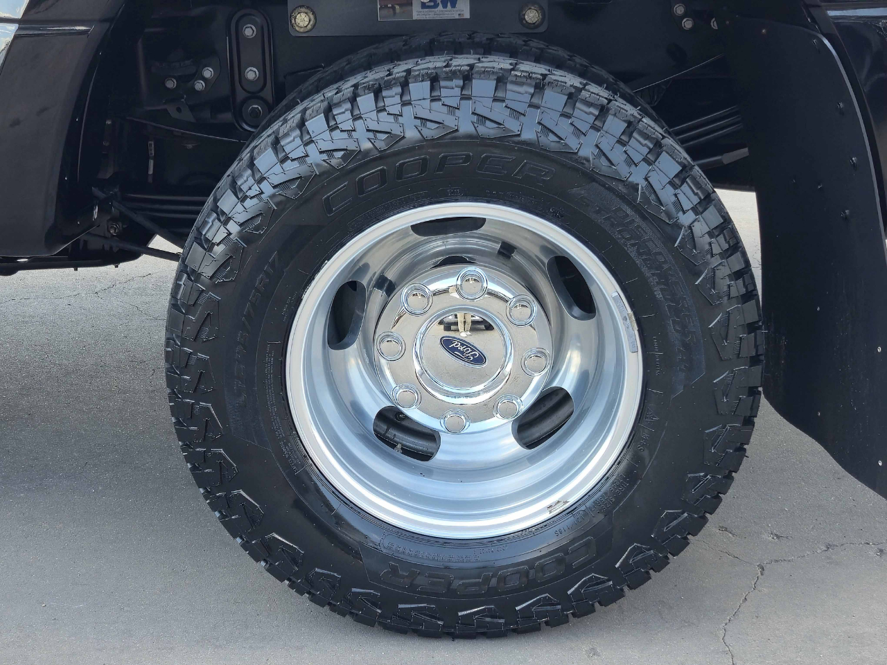 2022 Ford F-350 XLT photo 36