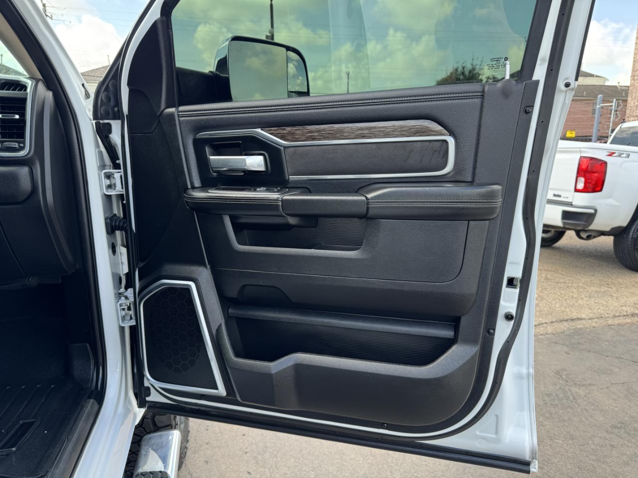 RAM 2500 Laramie Crew Cab 4WD 2021