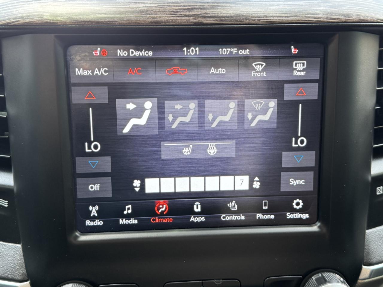 RAM 2500 Laramie Crew Cab 4WD 2021