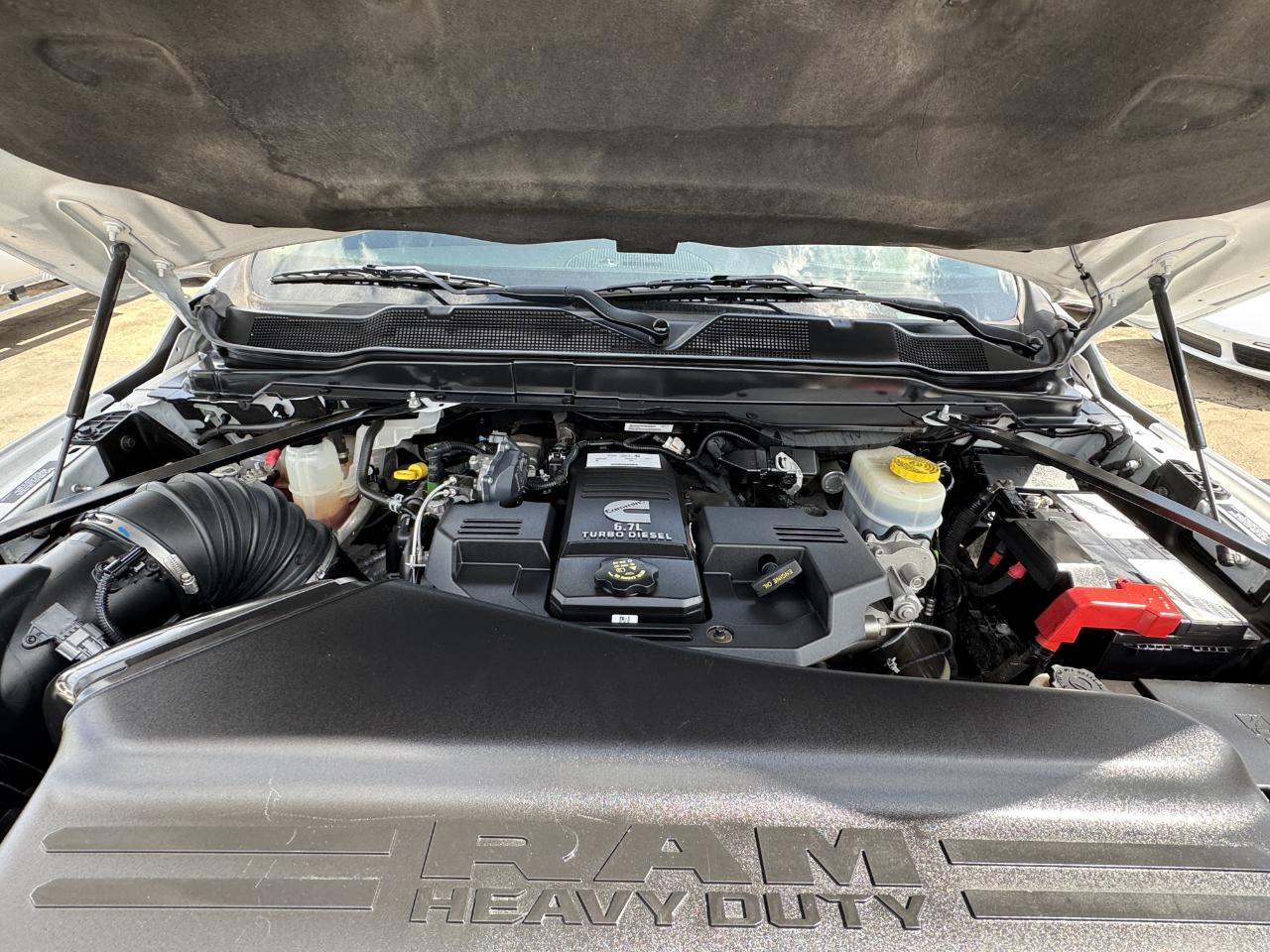 RAM 2500 Laramie Crew Cab 4WD 2021