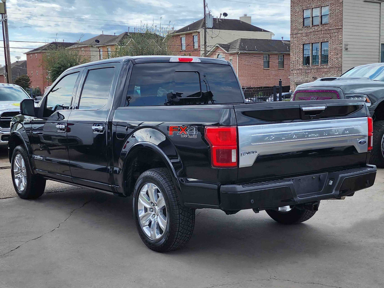 Ford F-150 Platinum SuperCrew 4WD 2018 Ford F-150 Platinum SuperCrew 4WD 2018