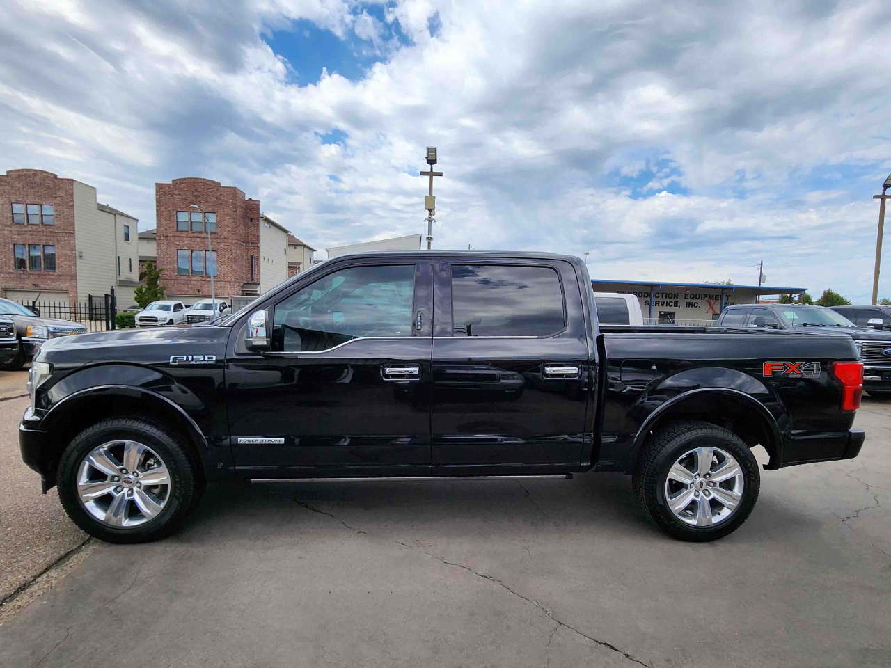 Ford F-150 Platinum SuperCrew 4WD 2018 Ford F-150 Platinum SuperCrew 4WD 2018
