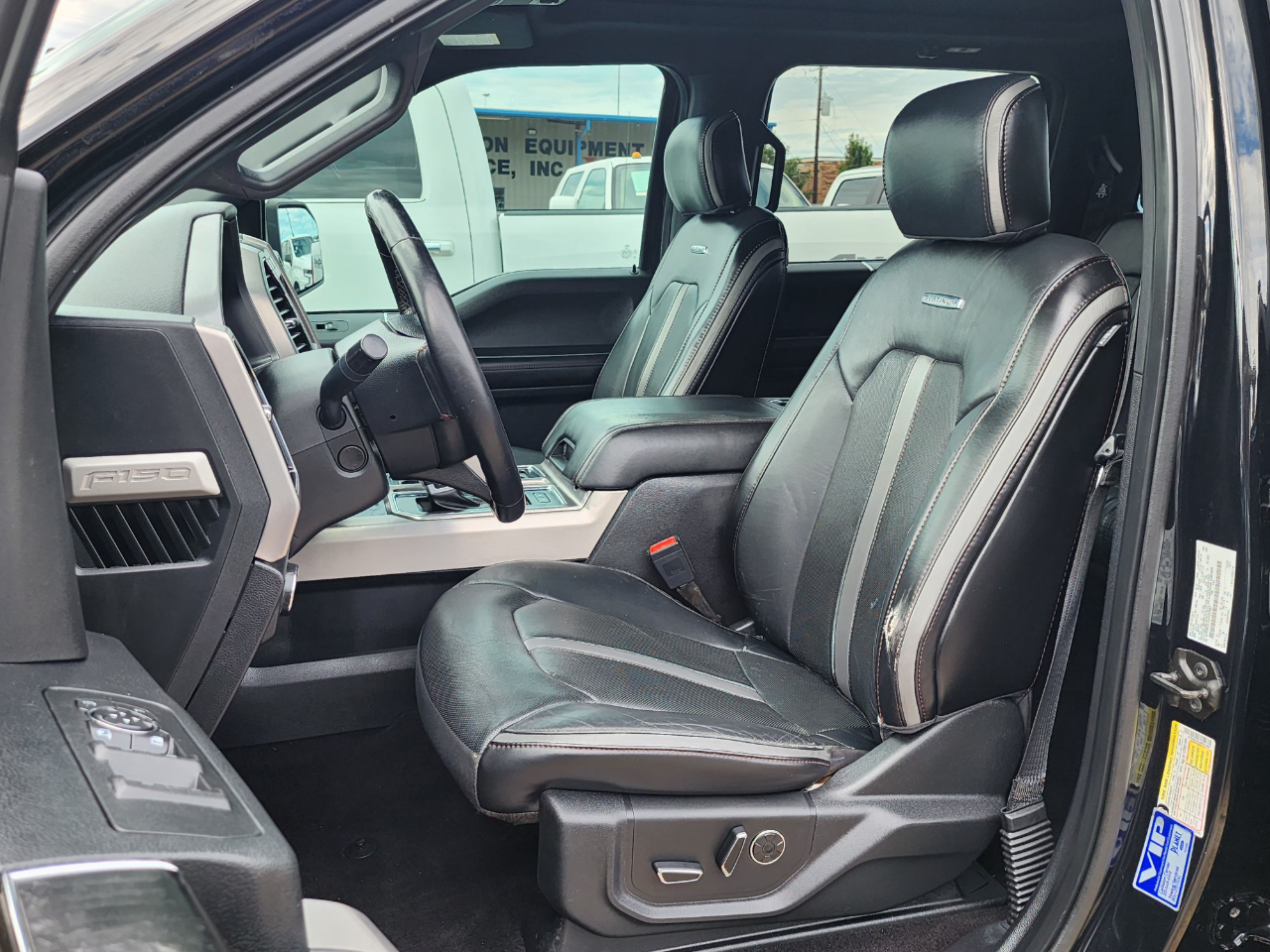Ford F-150 Platinum SuperCrew 4WD 2018 Ford F-150 Platinum SuperCrew 4WD 2018