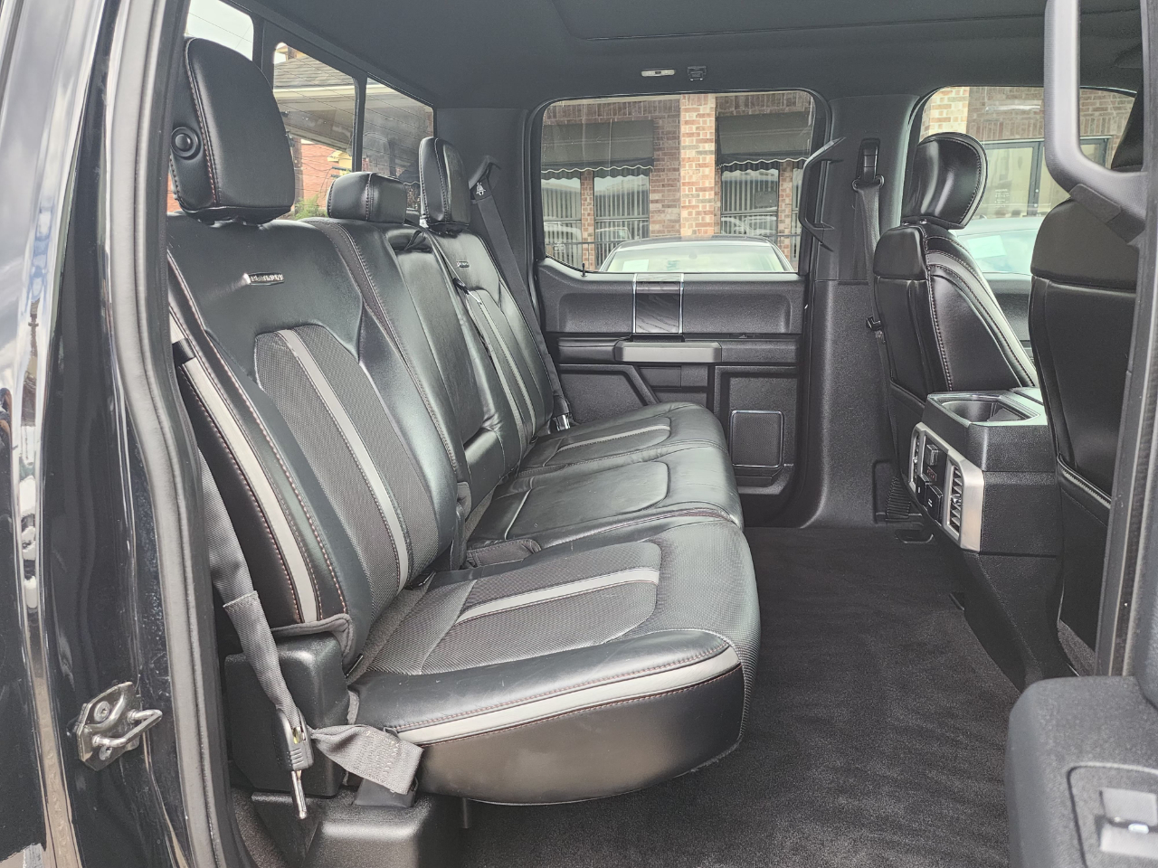 Ford F-150 Platinum SuperCrew 4WD 2018 Ford F-150 Platinum SuperCrew 4WD 2018