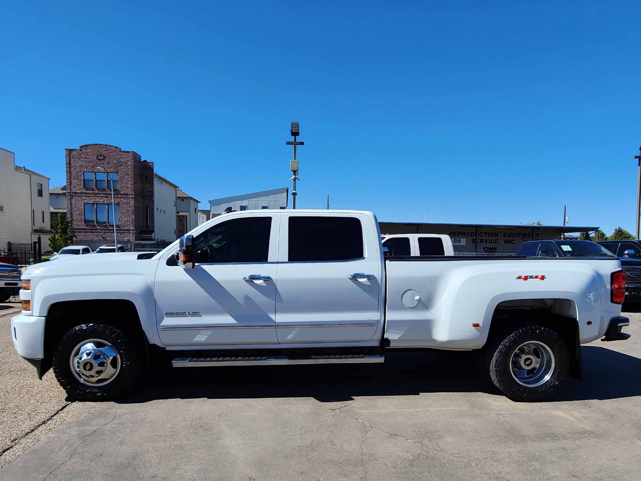 Chevrolet Silverado 3500HD LTZ Crew Cab DRW 4WD 2019 Chevrolet Silverado 3500HD LTZ Crew Cab DRW 4WD 2019