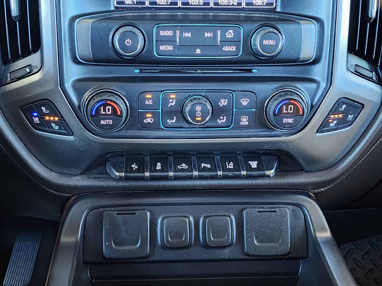 Chevrolet Silverado 3500HD LTZ Crew Cab DRW 4WD 2019 Chevrolet Silverado 3500HD LTZ Crew Cab DRW 4WD 2019