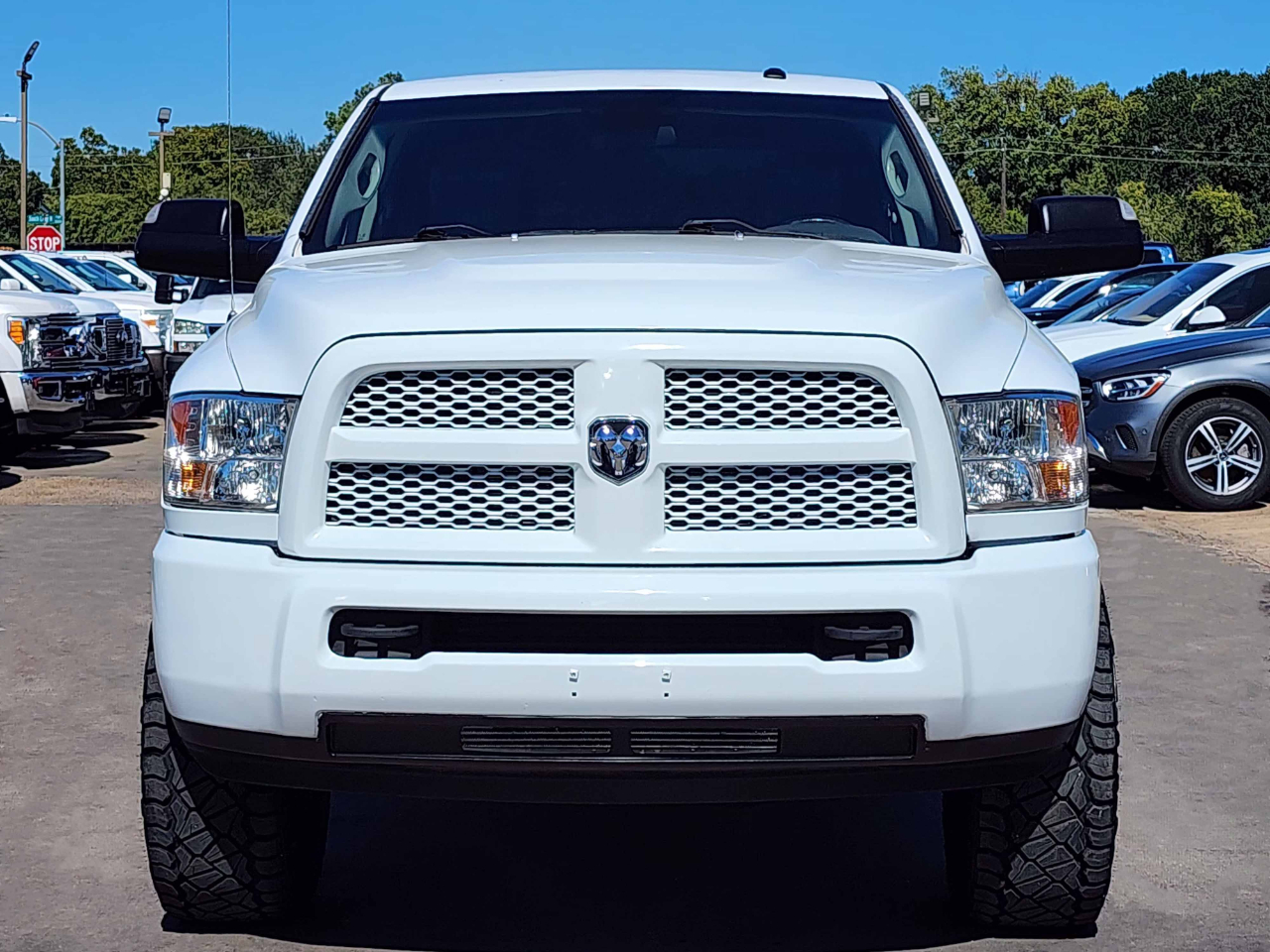 RAM 2500 Tradesman Crew Cab 4WD 2017 RAM 2500 Tradesman Crew Cab 4WD 2017