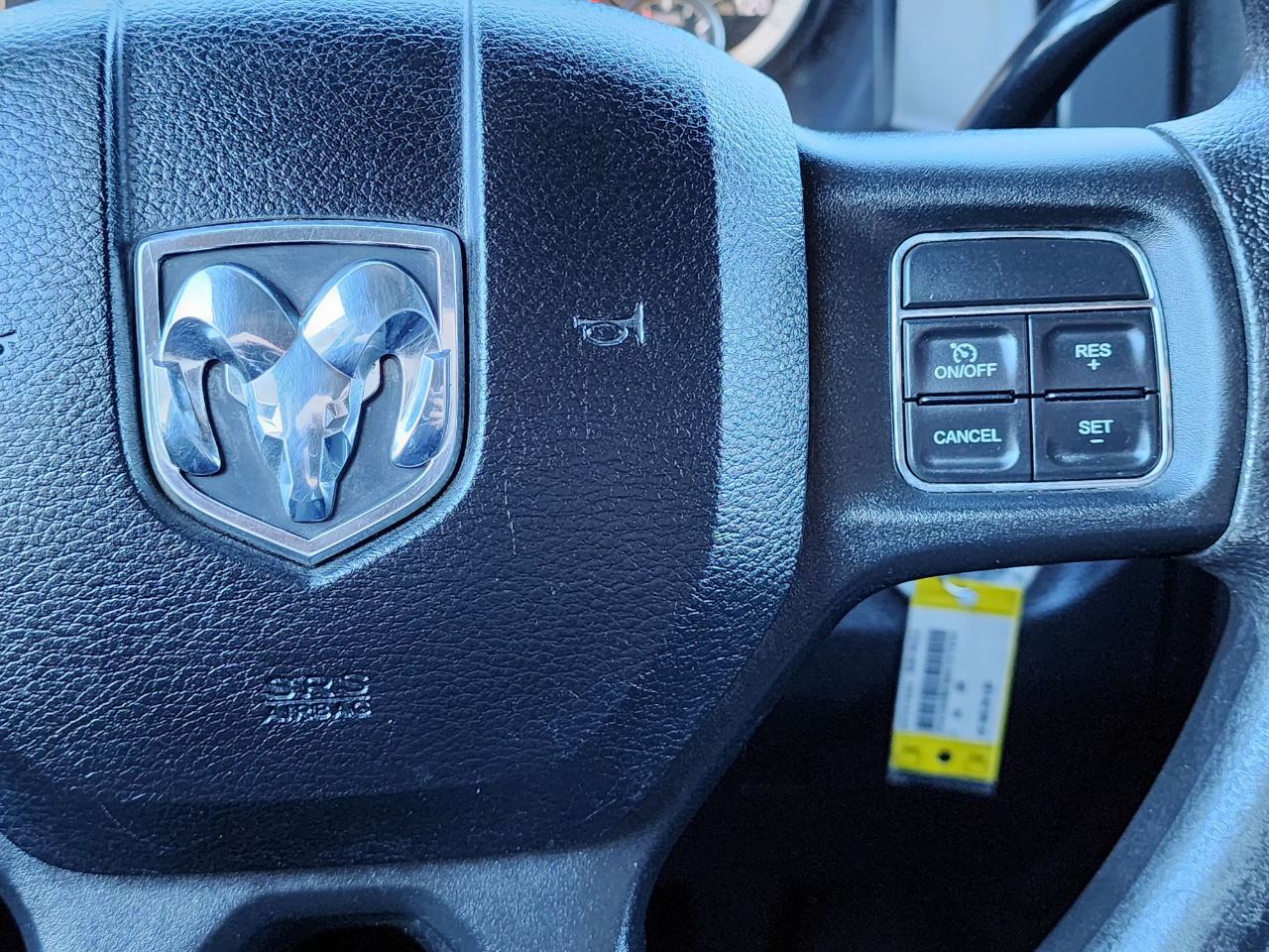 RAM 2500 Tradesman Crew Cab 4WD 2017 RAM 2500 Tradesman Crew Cab 4WD 2017