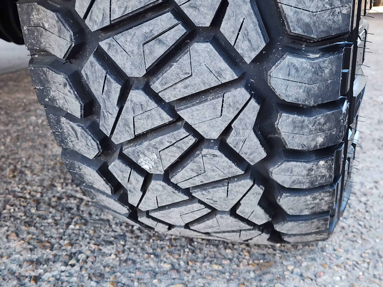 RAM 2500 Tradesman Crew Cab 4WD 2017 RAM 2500 Tradesman Crew Cab 4WD 2017