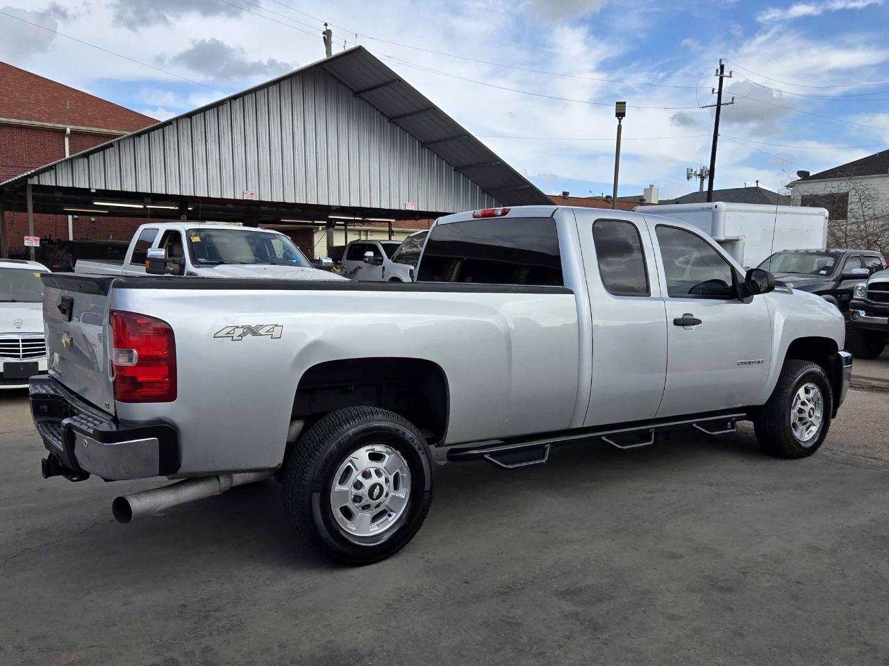 Chevrolet Silverado 2500HD  2013