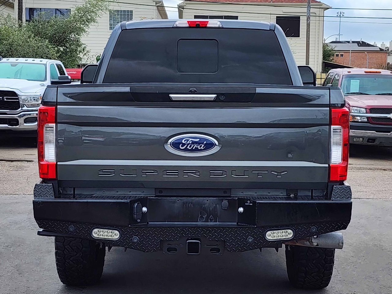 2019 Ford F-250 Lariat photo 2