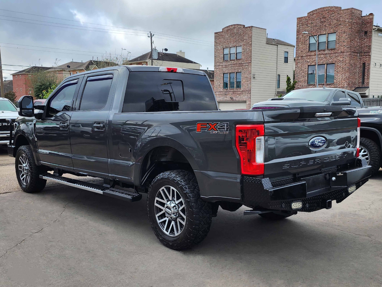2019 Ford F-250 Lariat photo 3