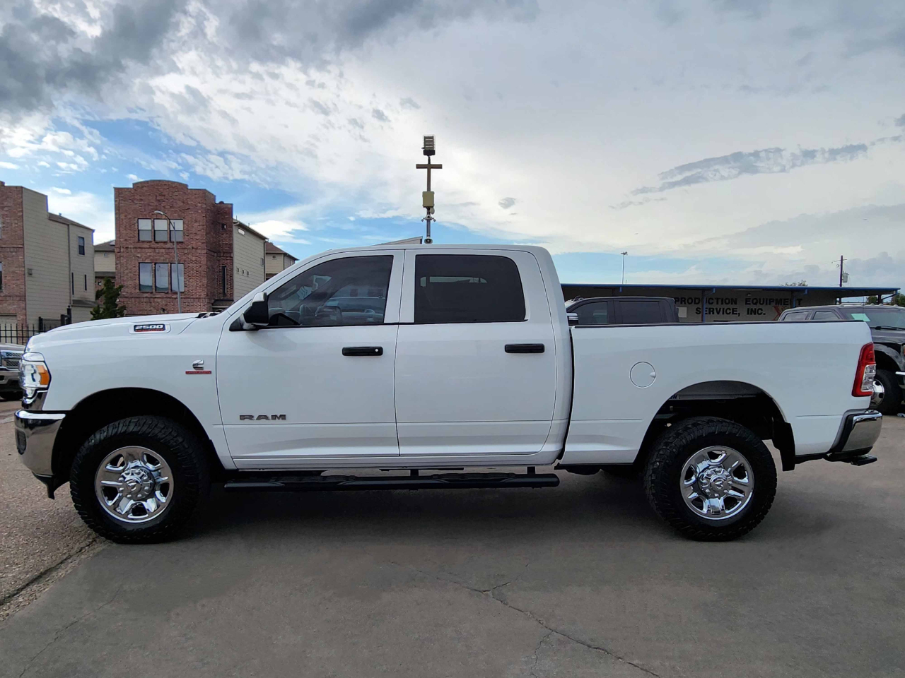 2021 Ram 2500 Tradesman photo 3
