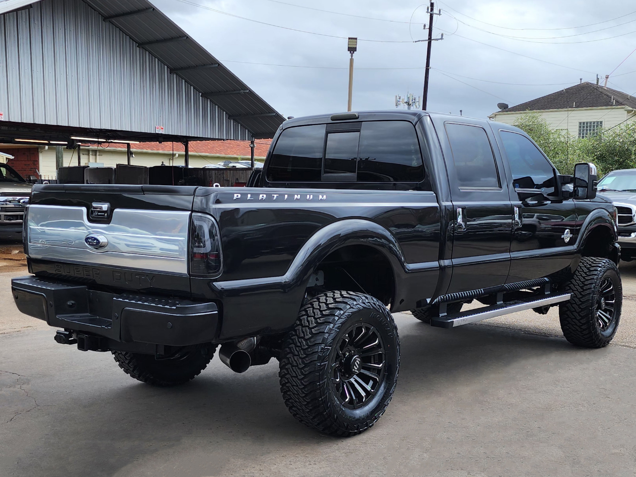 2015 Ford F-250 Platinum photo 2