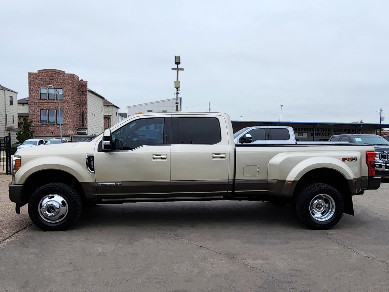 Ford Super Duty F-350 DRW  2017