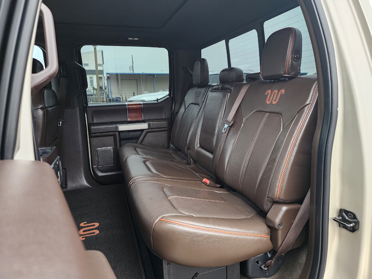 Ford Super Duty F-350 DRW  2017