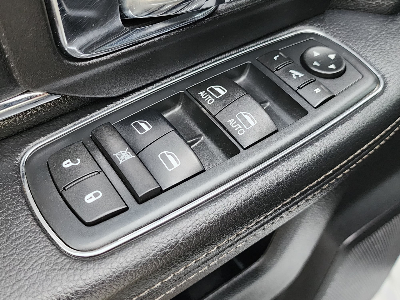 RAM 2500 Laramie Mega Cab 4WD 2016