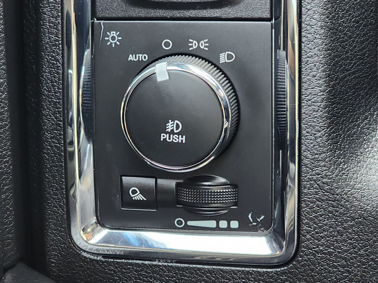 RAM 2500 Laramie Mega Cab 4WD 2016