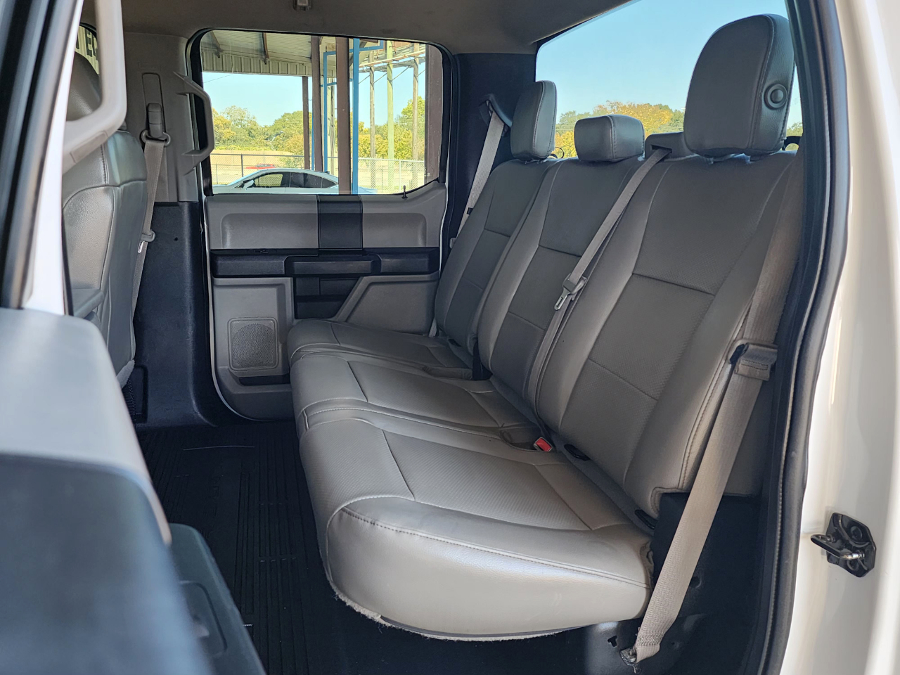 Ford Super Duty F-350 SRW  2017