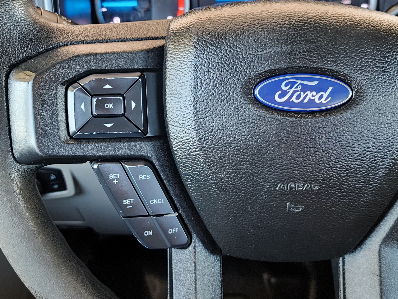 Ford Super Duty F-350 SRW  2017