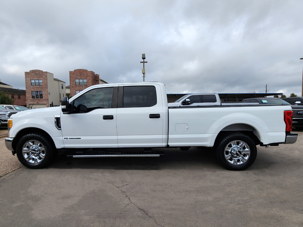 Ford Super Duty F-350 SRW  2017