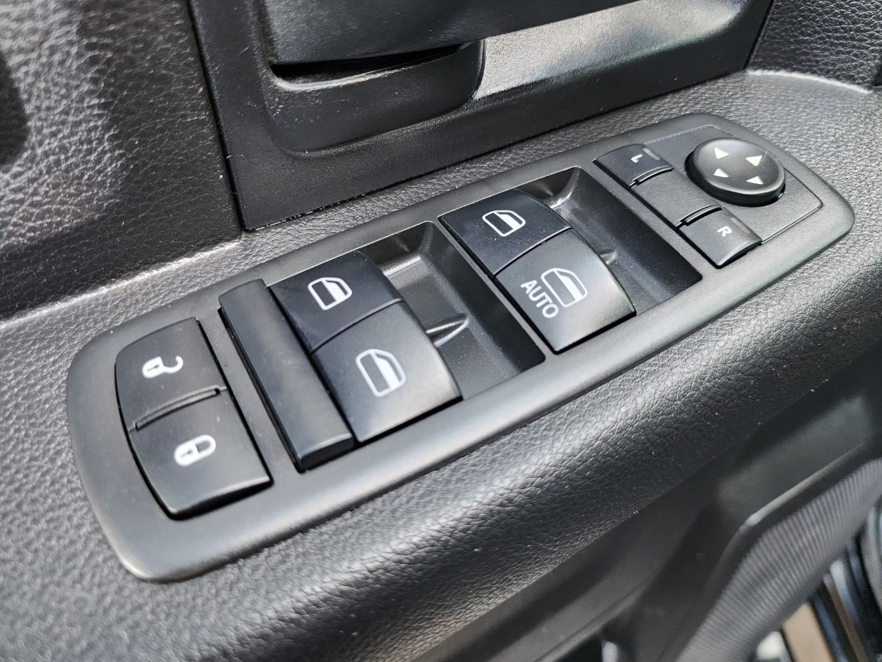 RAM 2500 Tradesman Crew Cab 4WD 2017