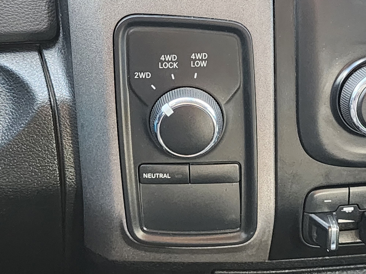 RAM 2500 Tradesman Crew Cab 4WD 2017