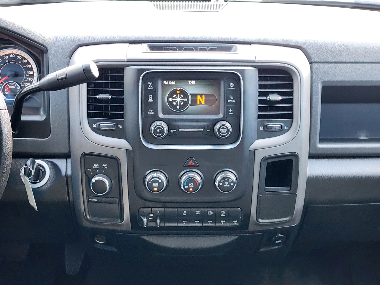 RAM 2500 Tradesman Crew Cab 4WD 2017