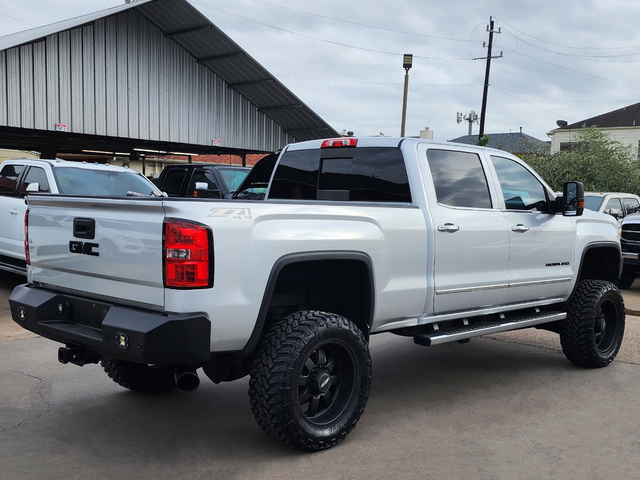 GMC Sierra 2500HD Denali Crew Cab 4WD 2015