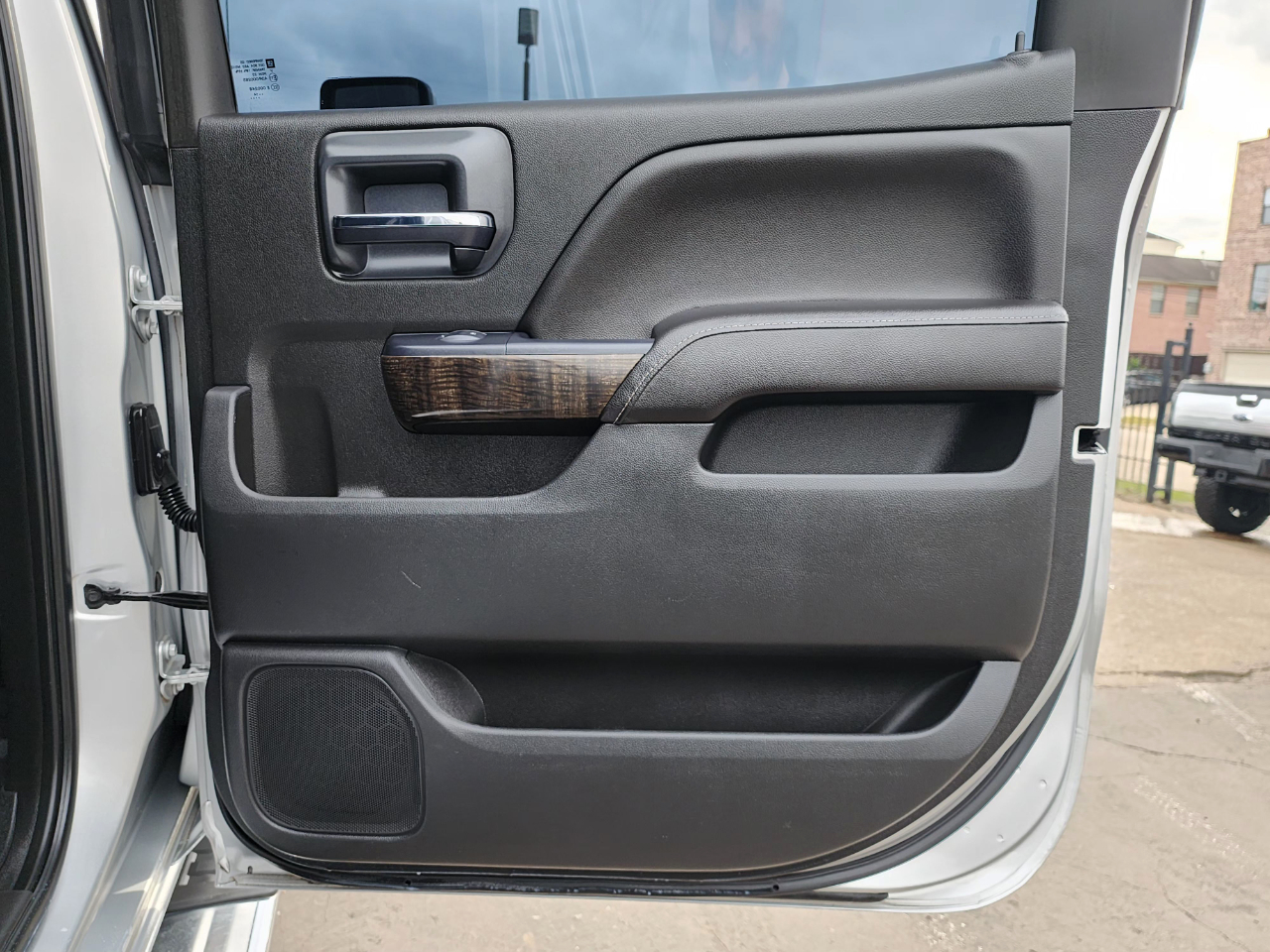 GMC Sierra 2500HD Denali Crew Cab 4WD 2015