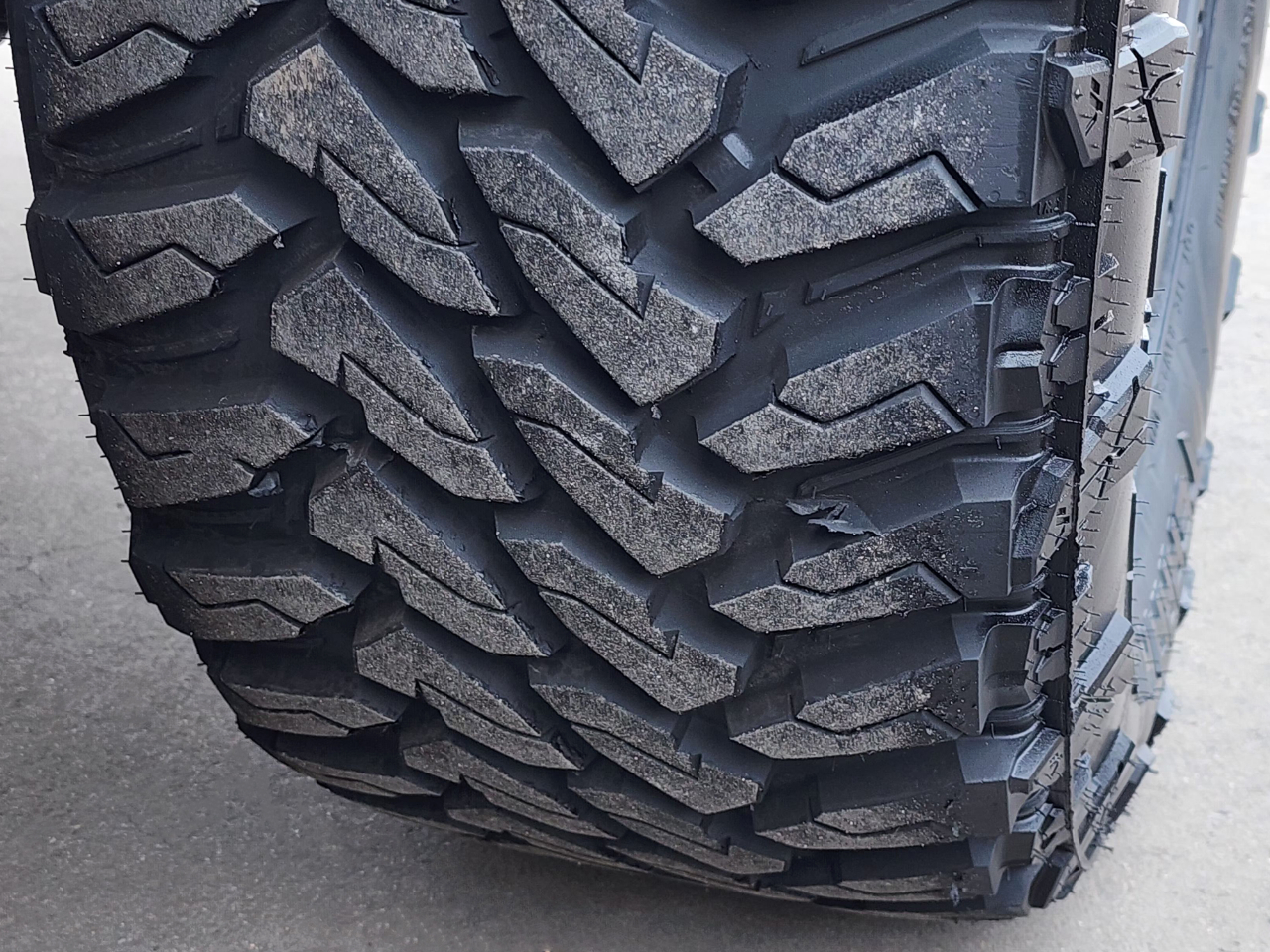 GMC Sierra 2500HD Denali Crew Cab 4WD 2015