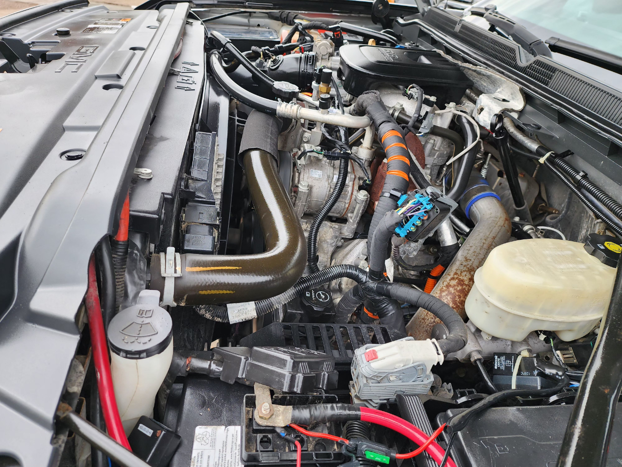 GMC Sierra 2500HD Denali Crew Cab 4WD 2015