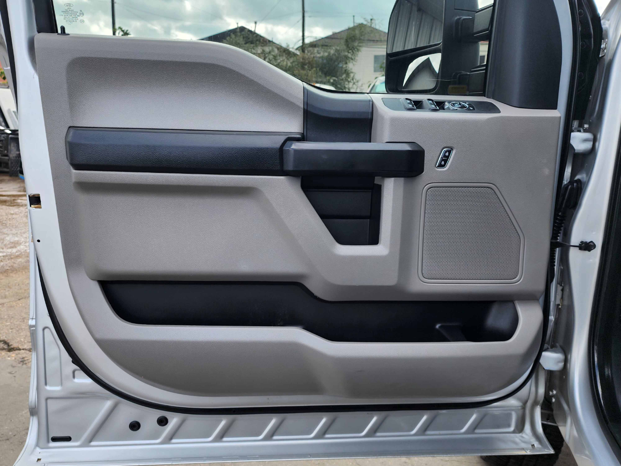 Ford Super Duty F-350 DRW  2017