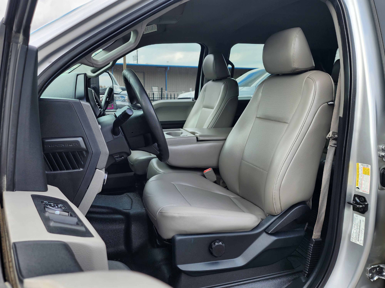 Ford Super Duty F-350 DRW  2017